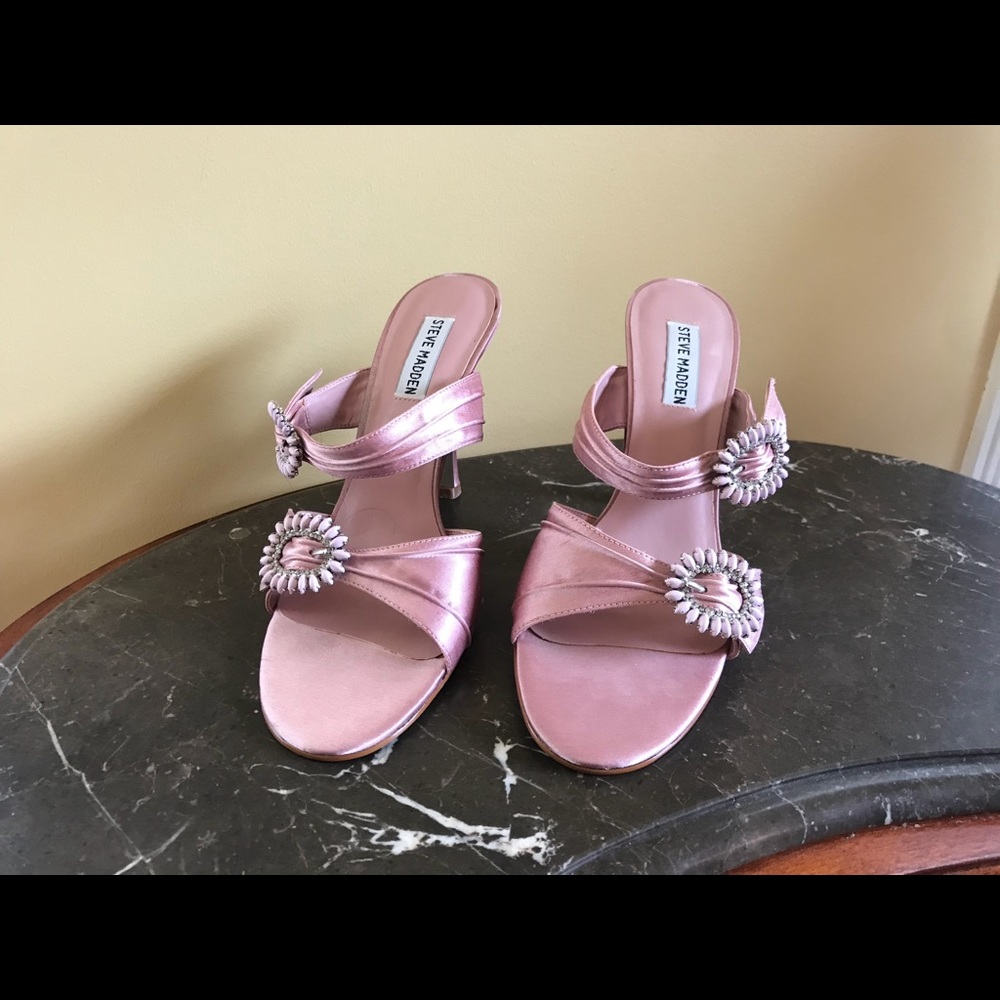 Size 10 Pink satin slip on mules Steve Madden